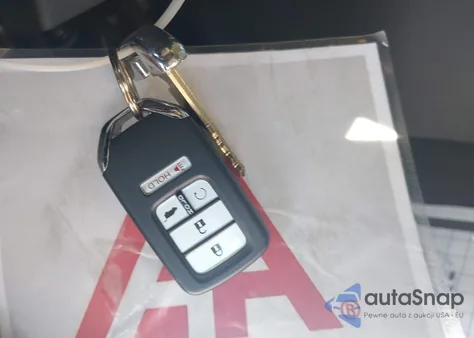 2020 Honda Cr-V Hybrid Touring from USA, damaged, VIN 7FART6H92LE024749